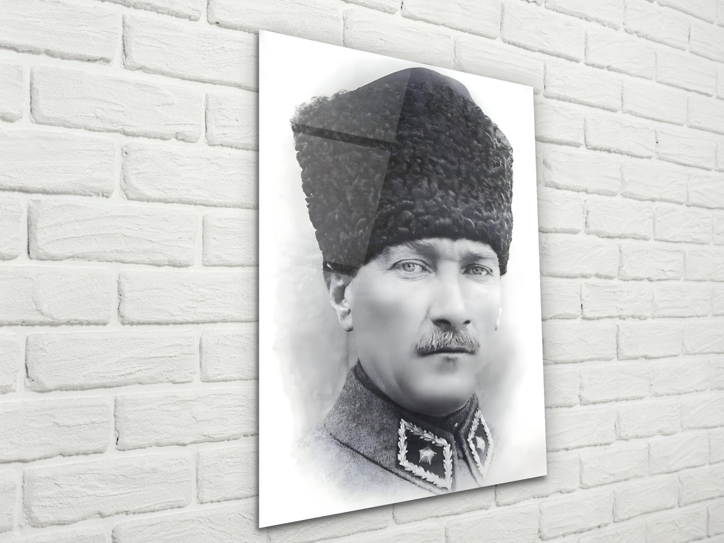Siyah Beyaz Mustafa Kemal Atatürk Portresi Cam Tablo – Atatürk Tablosu - Modern Ev ve Ofis Dekoru