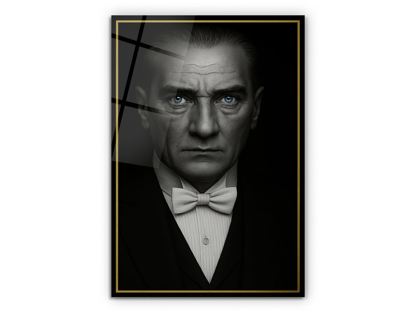 Mavi Gözlü Atatürk Cam Tablo – Gold Çerçeveli Klasik Takım Elbiseli Atatürk Tablosu- Modern Ev ve Ofis Dekoru