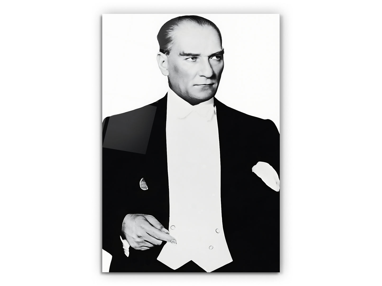 Mustafa Kemal Atatürk Siyah Beyaz Portre Cam Tablo - Atatürk Tablosu - Modern Ev ve Ofis Dekoru