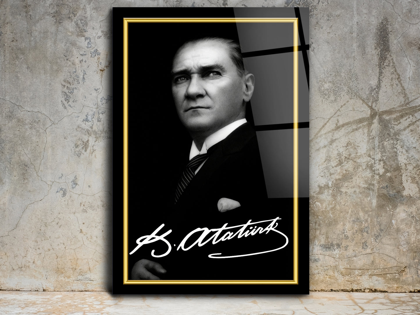 İmzalı Atatürk Portresi Cam Tablo - Atatürk Tablosu - Modern Ev ve Ofis Dekoru