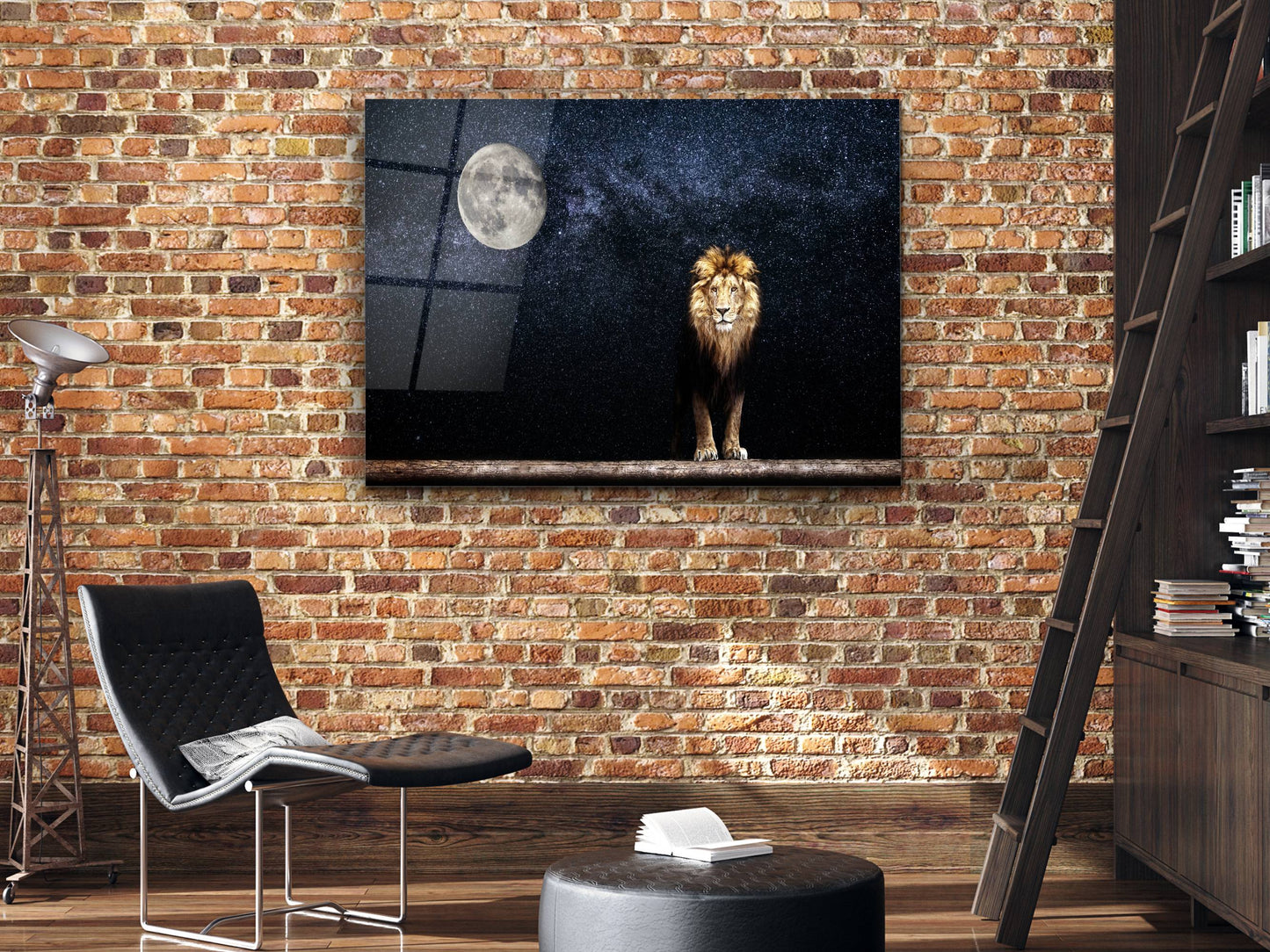 Gece ve Ay Işığında Aslan Cam Duvar Tablosu – Modern Ev ve Ofis İçin Dekoratif Tablo