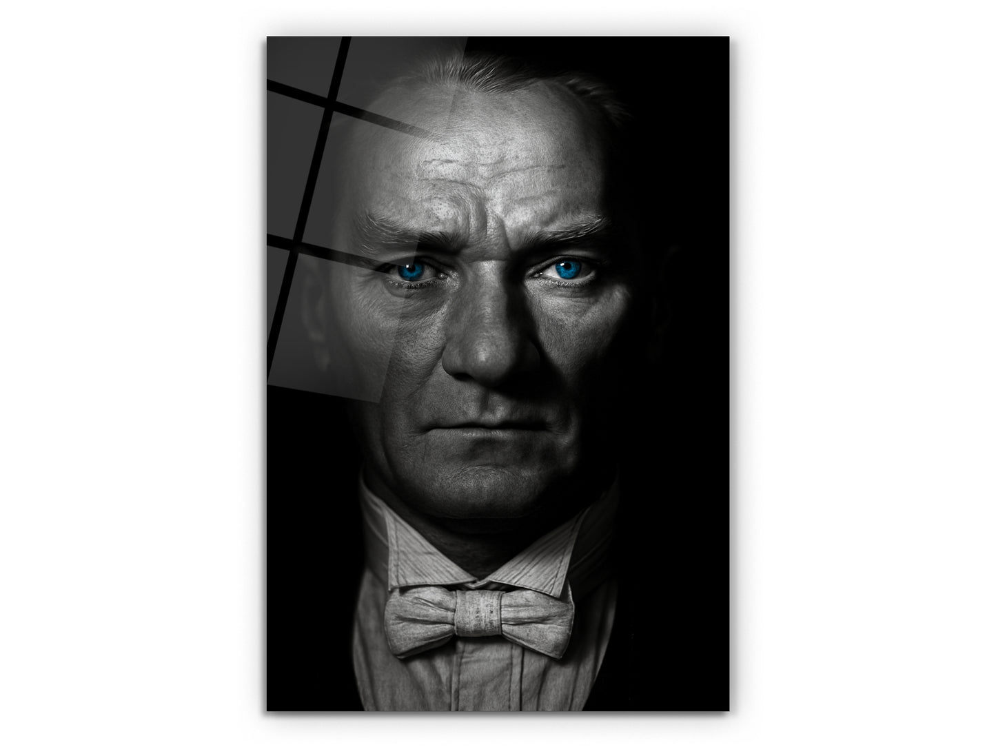 Mavi Gözlü Atatürk Portresi Siyah Beyaz Cam Tablo – Atatürk Tablosu - Modern Ev ve Ofis Dekoru