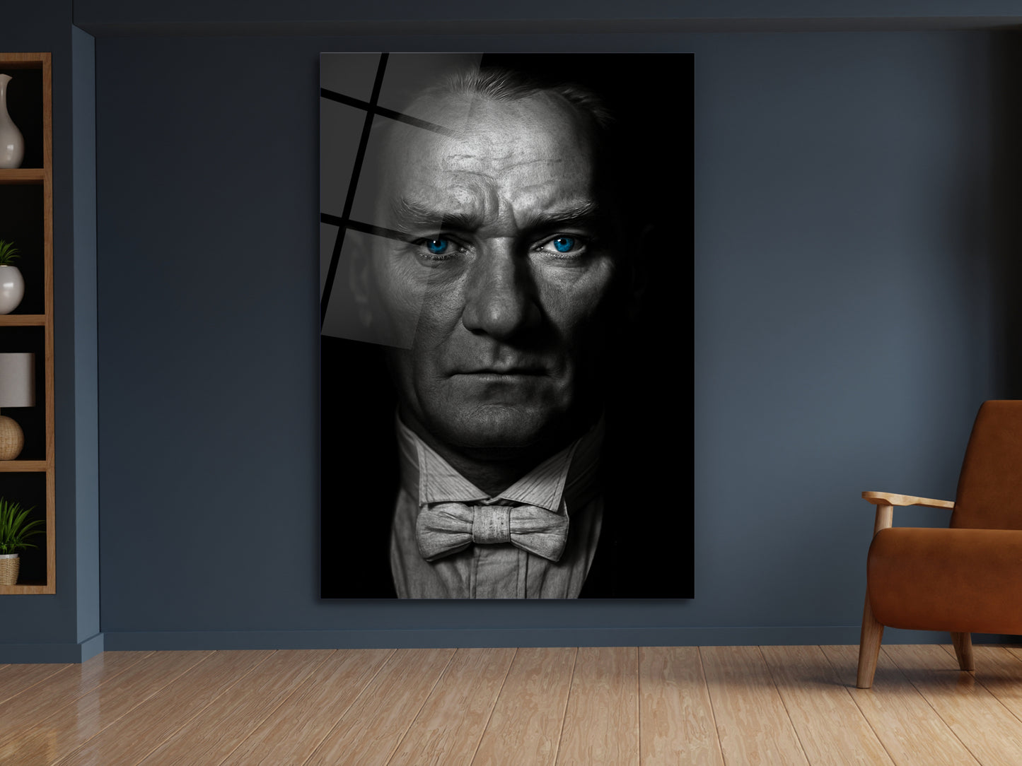 Mavi Gözlü Atatürk Portresi Siyah Beyaz Cam Tablo – Atatürk Tablosu - Modern Ev ve Ofis Dekoru