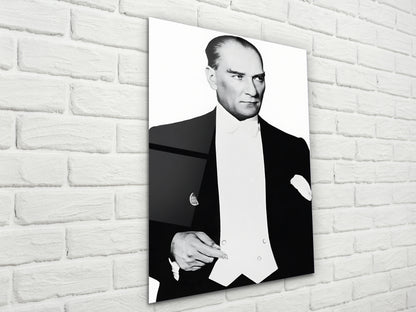 Mustafa Kemal Atatürk Siyah Beyaz Portre Cam Tablo - Atatürk Tablosu - Modern Ev ve Ofis Dekoru