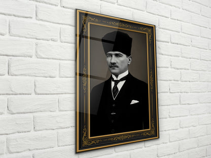 İmzalı Atatürk Portresi Cam Tablo - Atatürk Tablosu - Modern Ev ve Ofis Dekoru