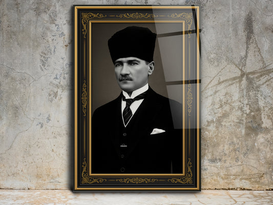 İmzalı Atatürk Portresi Cam Tablo - Atatürk Tablosu - Modern Ev ve Ofis Dekoru