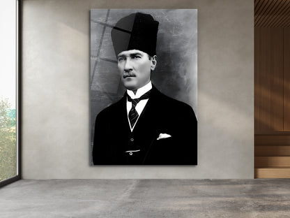 Siyah Beyaz Atatürk Portresi Cam Tablo - Atatürk Tablosu - Modern Ev ve Ofis Dekoru