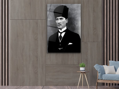 Siyah Beyaz Atatürk Portresi Cam Tablo - Atatürk Tablosu - Modern Ev ve Ofis Dekoru