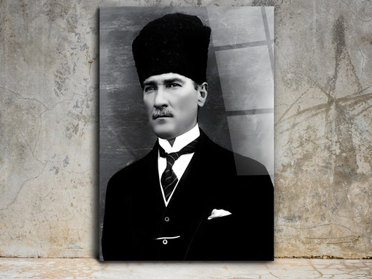 Siyah Beyaz Atatürk Portresi Cam Tablo - Atatürk Tablosu - Modern Ev ve Ofis Dekoru